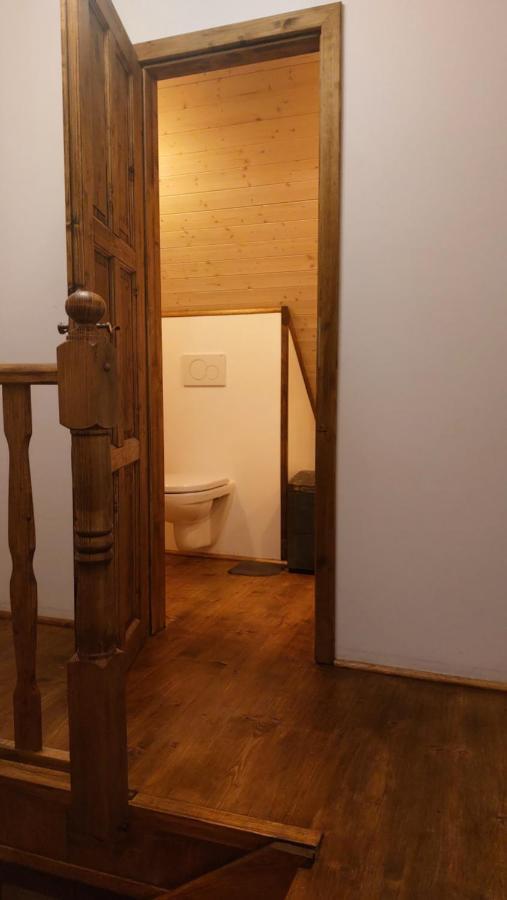 Hlucov Lesni Chalupa Kokorin Esterno foto